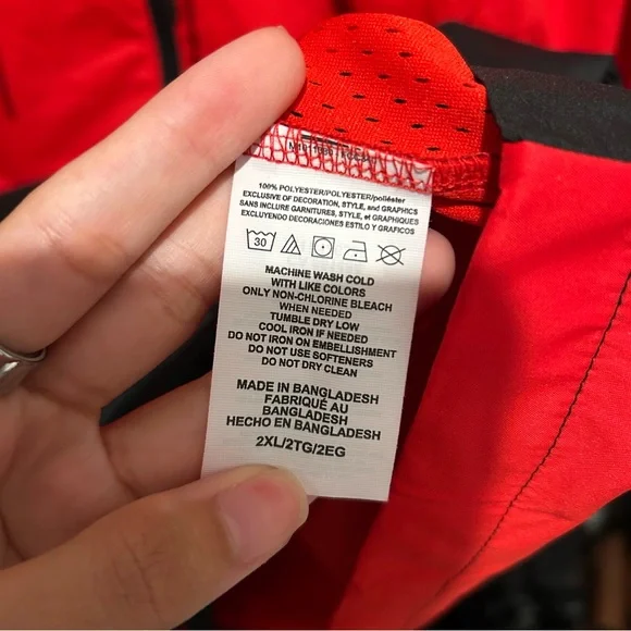 Houston Rockets Red and Black Windbreaker Jacket - Picture 4 of 5